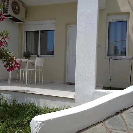 1 Kavala